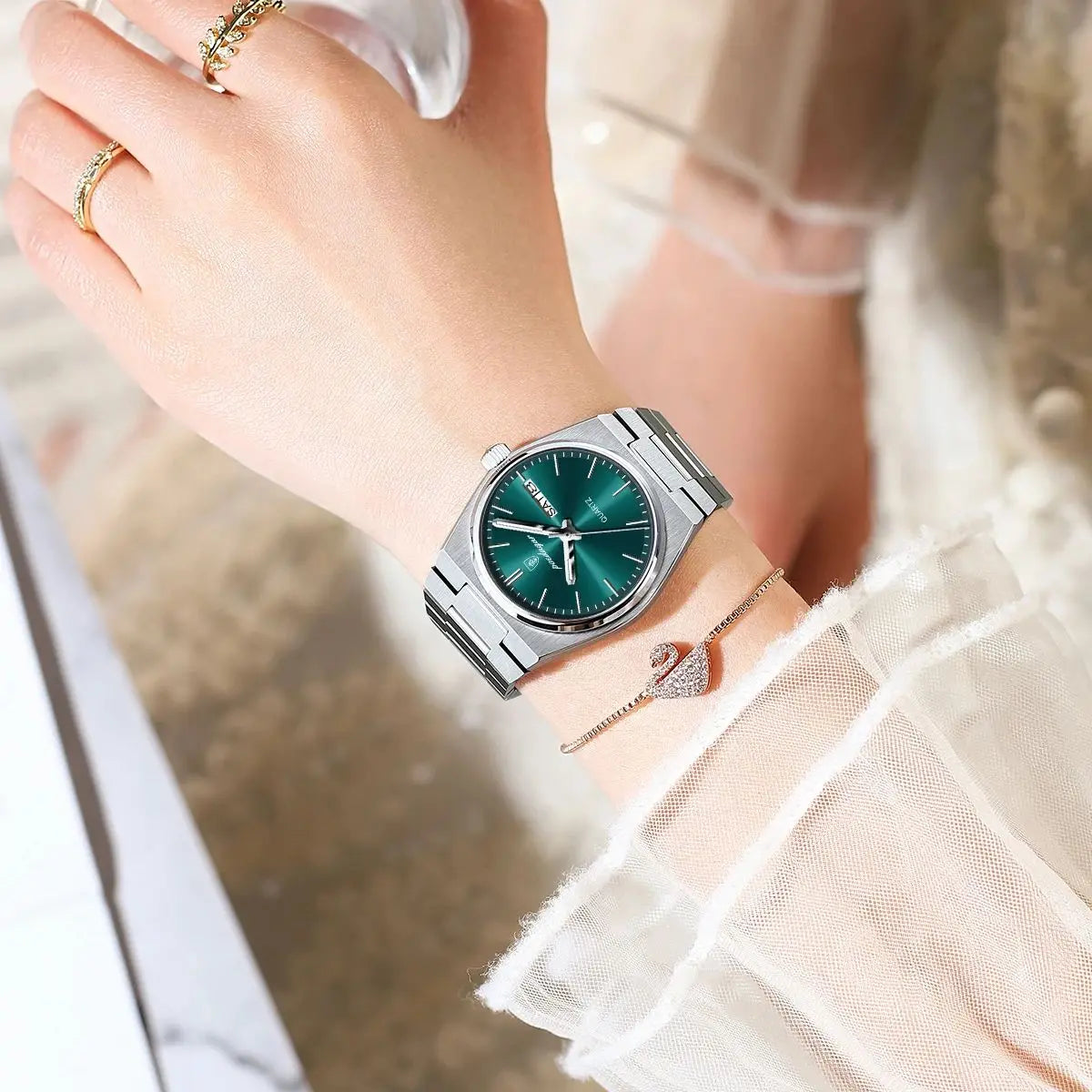 Top Luxury Woman Quartz Watch Waterproof Luminous Date Week Ladies Watch Stainless Steel Casual Elegant Women’S Watches